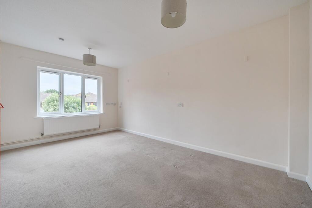 Apartment in Wokingham - View 5