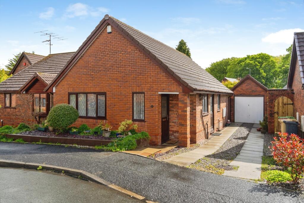 Main image of property: Ploughfields, Westhoughton, Bolton, Greater Manchester, BL5