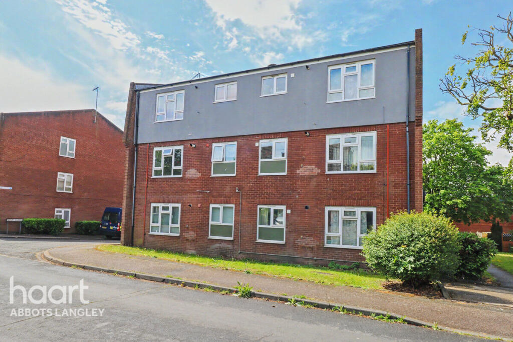 Main image of property: Spur Close, Abbots Langley