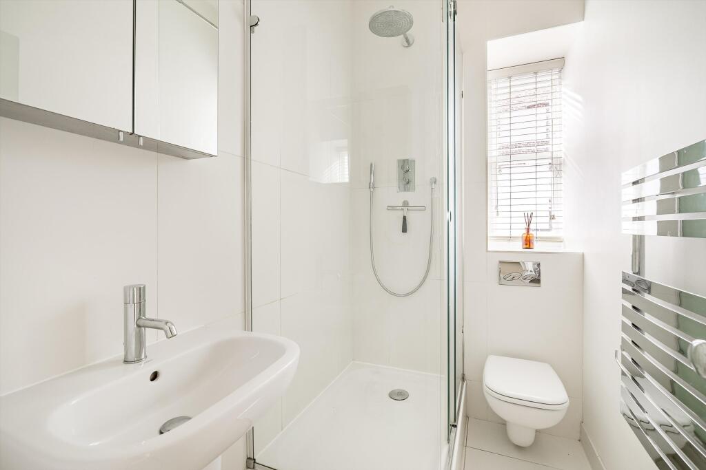 Apartment in London - More