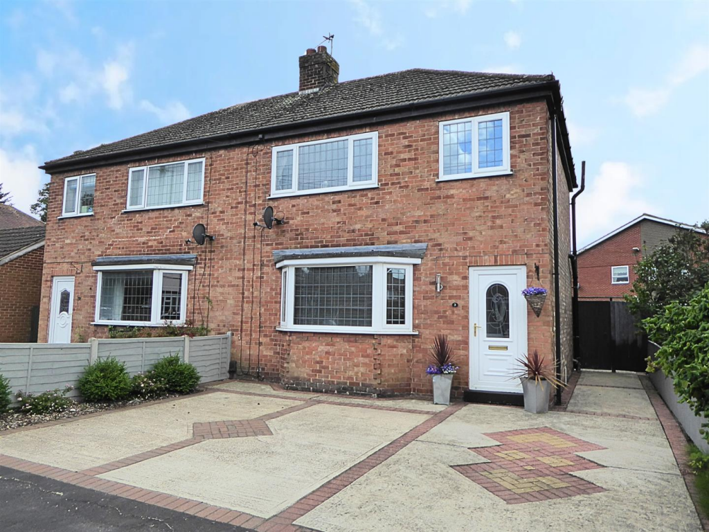Main image of property: Brian Avenue, Waltham, Grimsby