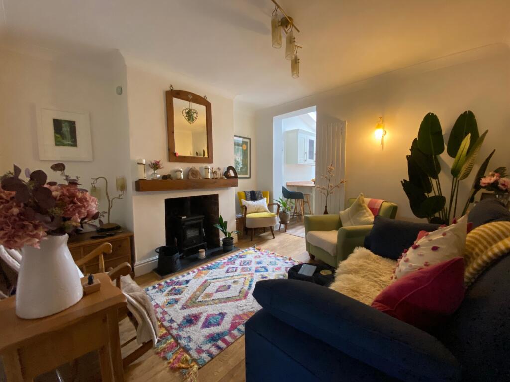 House in Sandbach, Wheelock - More