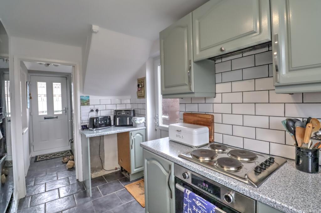 Hollywell Crescent, Amble, Morpeth, NE65 photo 3