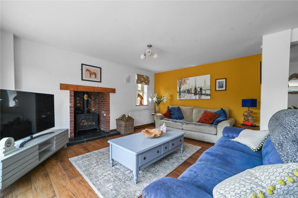 Hungerdown Lane, Lawford, Manningtree, Essex, CO11 - View 6