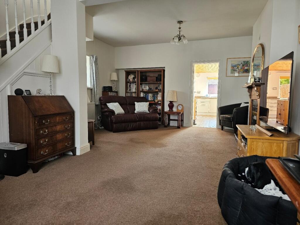 House in Dinas Powys, Vale of Glamorgan - View 4