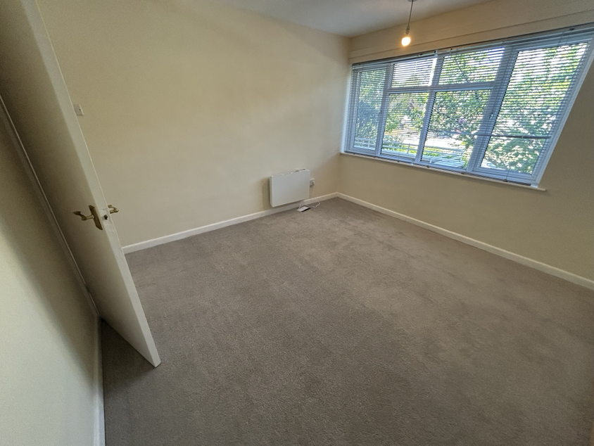 Apartment in Bournemouth, Springbourne - More