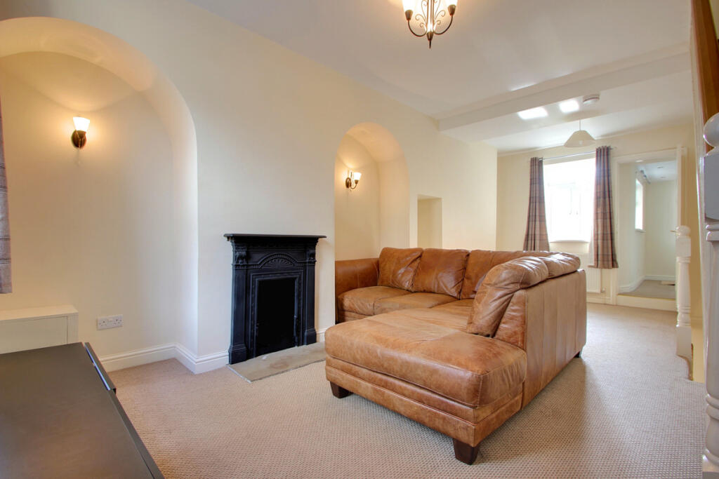 2-bed terraced on Park Road, Pateley Bridge, HG3, £199,950