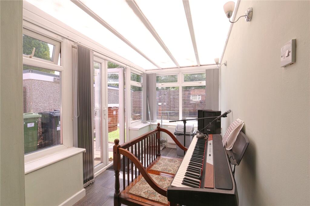 Windermere Avenue, Denton, Manchester, Greater Manchester, M34 photo 4