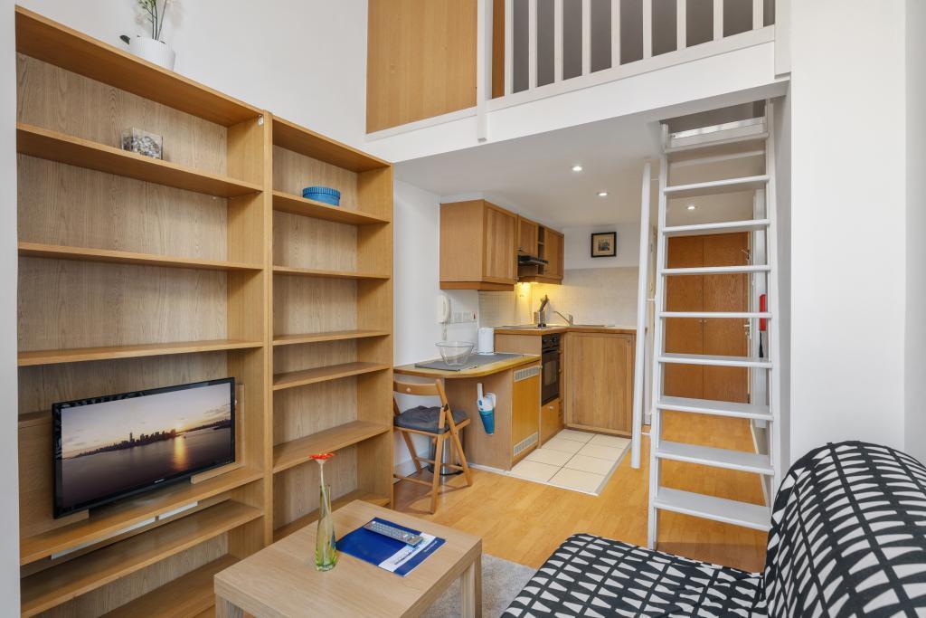 Studio flat for rent