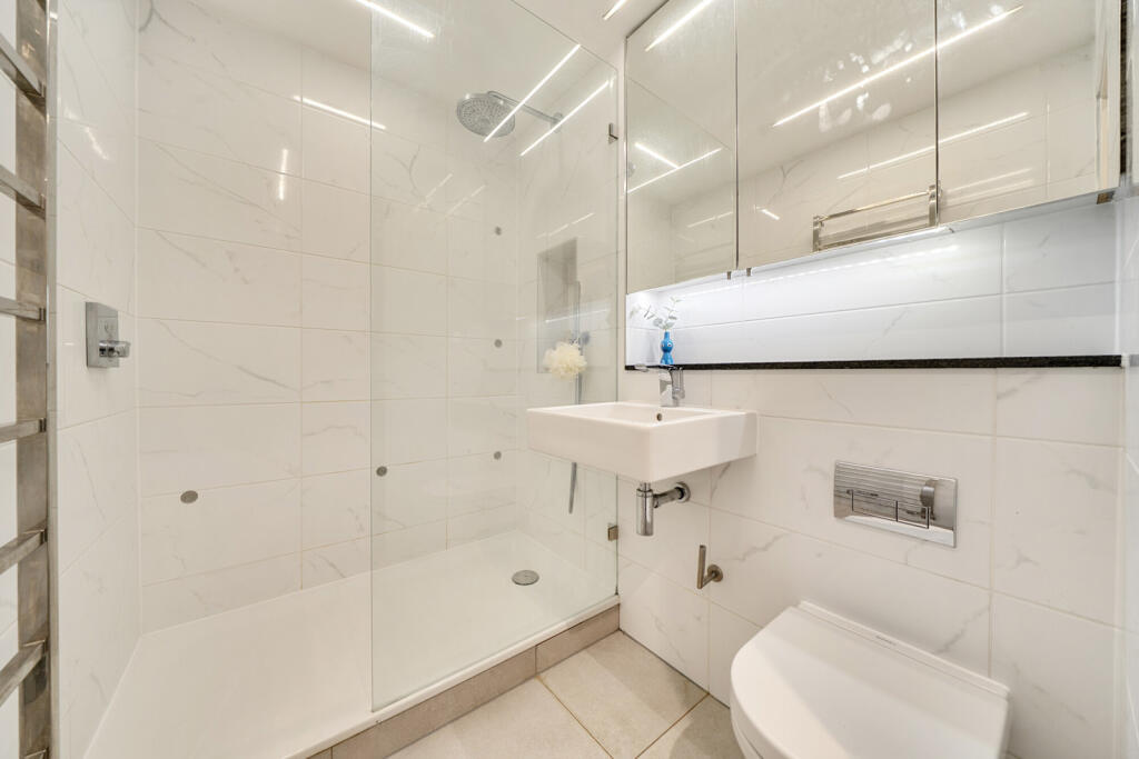 Apartment in London - View 4