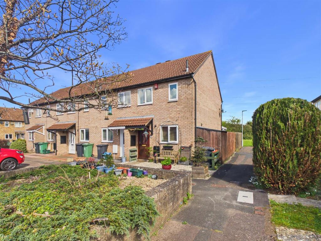 Main image of property: Saylittle Mews, Longlevens, Gloucester