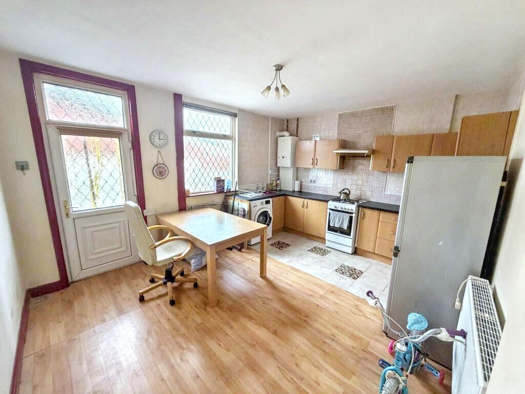 House in Sheffield - View 4