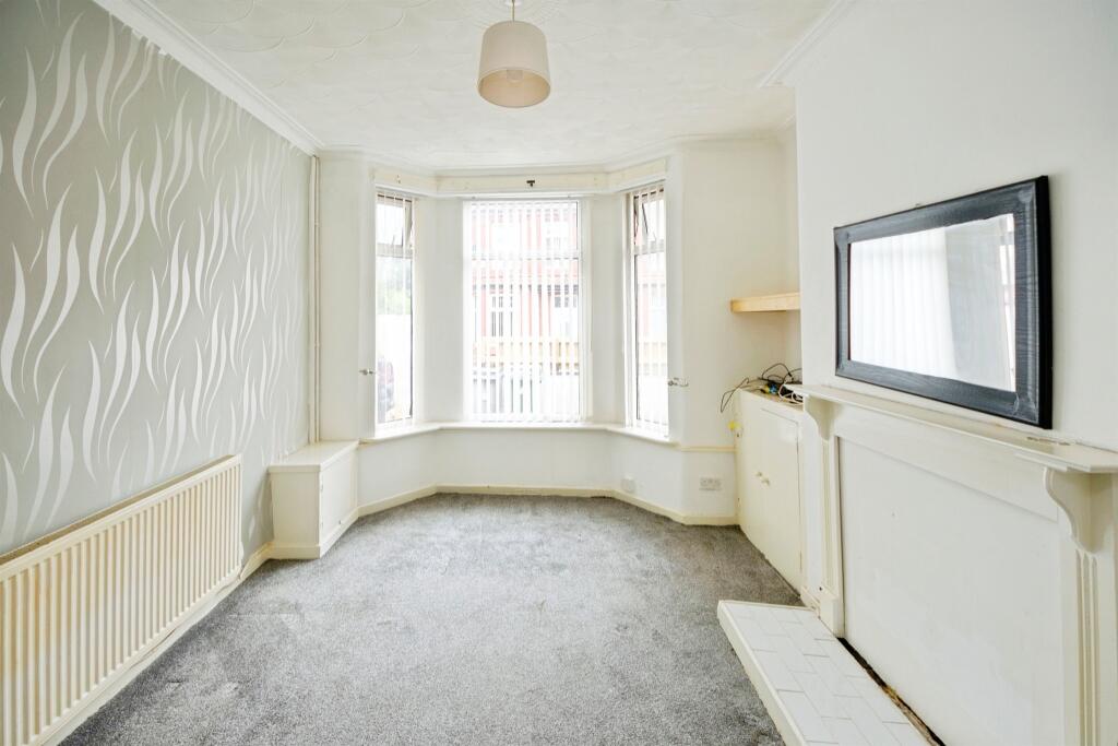 House in Wirral, Liverpool City Region - View 2