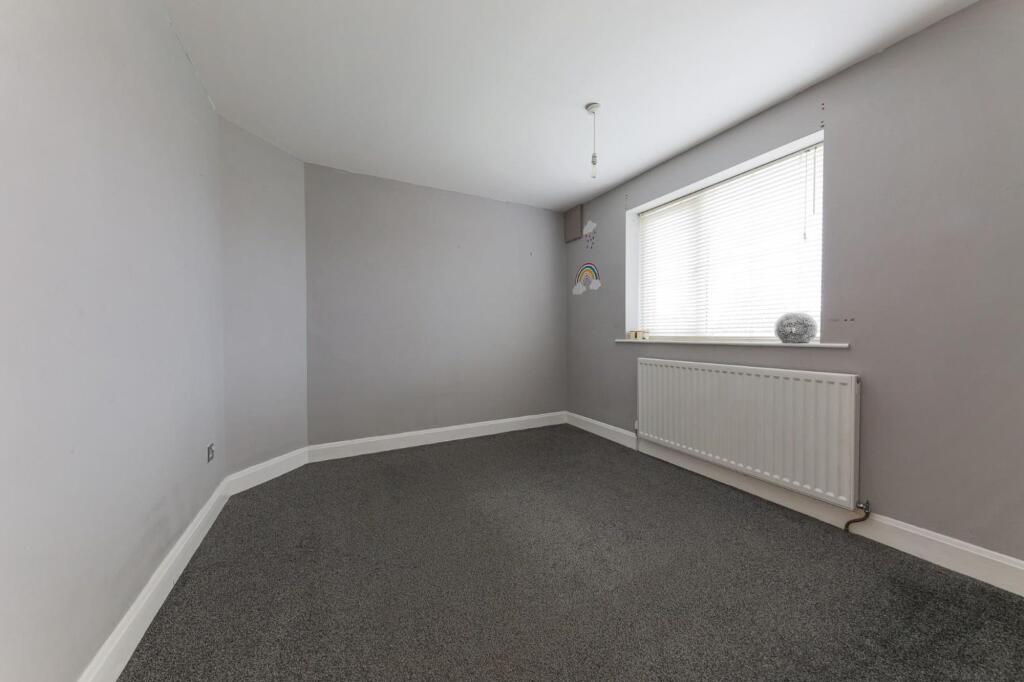 House in North Tyneside, North East - More