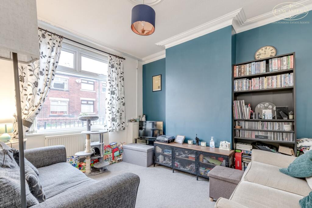 Knowsley Grove, Horwich, Bolton, BL6 photo 2