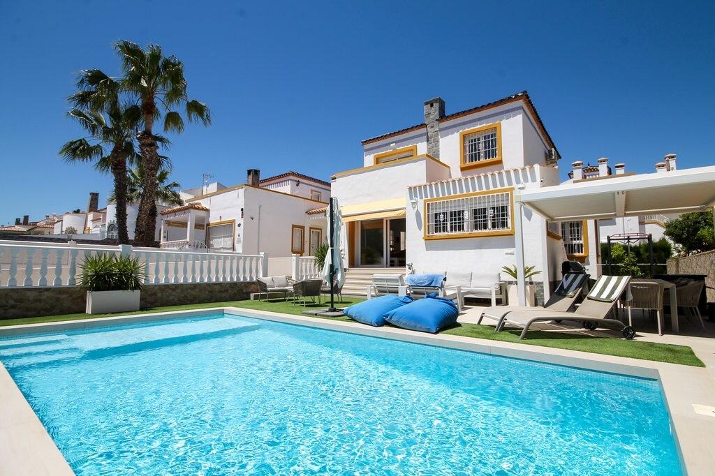 Main image of property: Orihuela-Costa, Alicante, Valencia