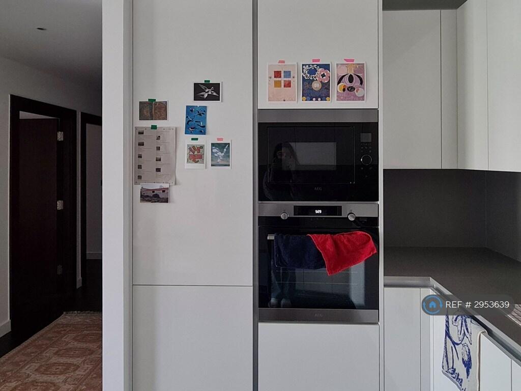 Apartment in London - View 5