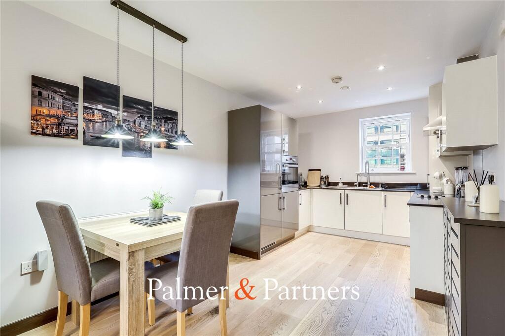 Main image of property: The Causeway, Great Baddow, Chelmsford, Essex, CM2