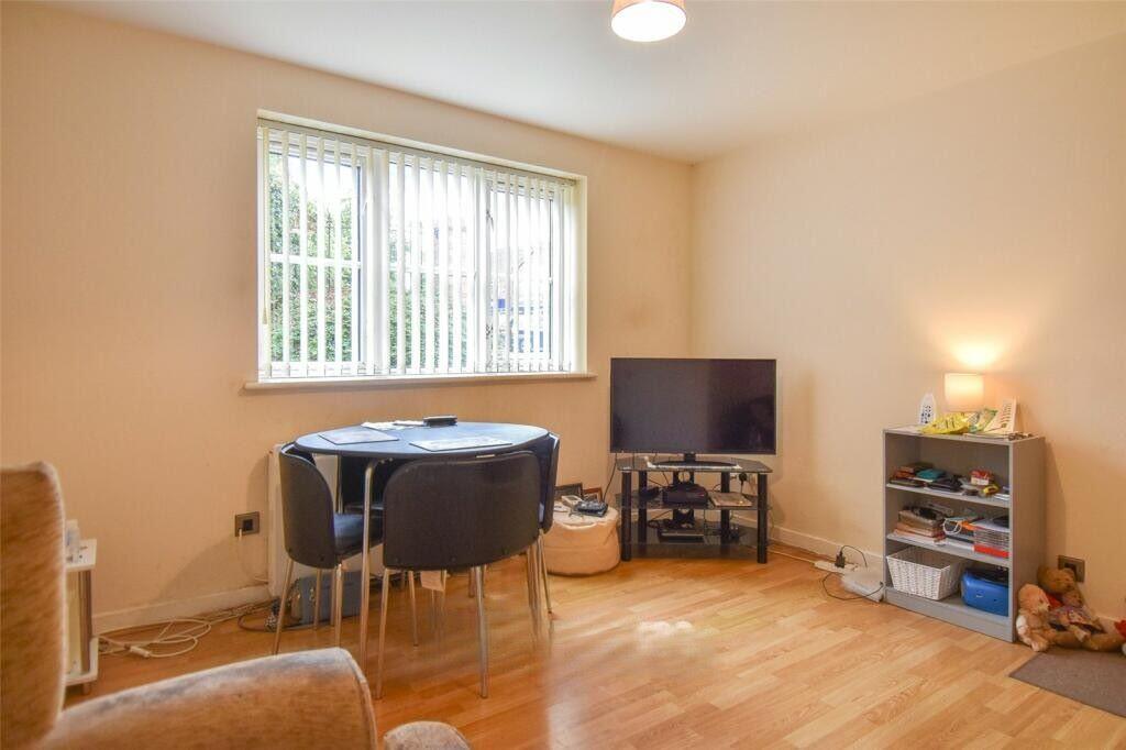 Apartment in Birmingham, Warstock - More