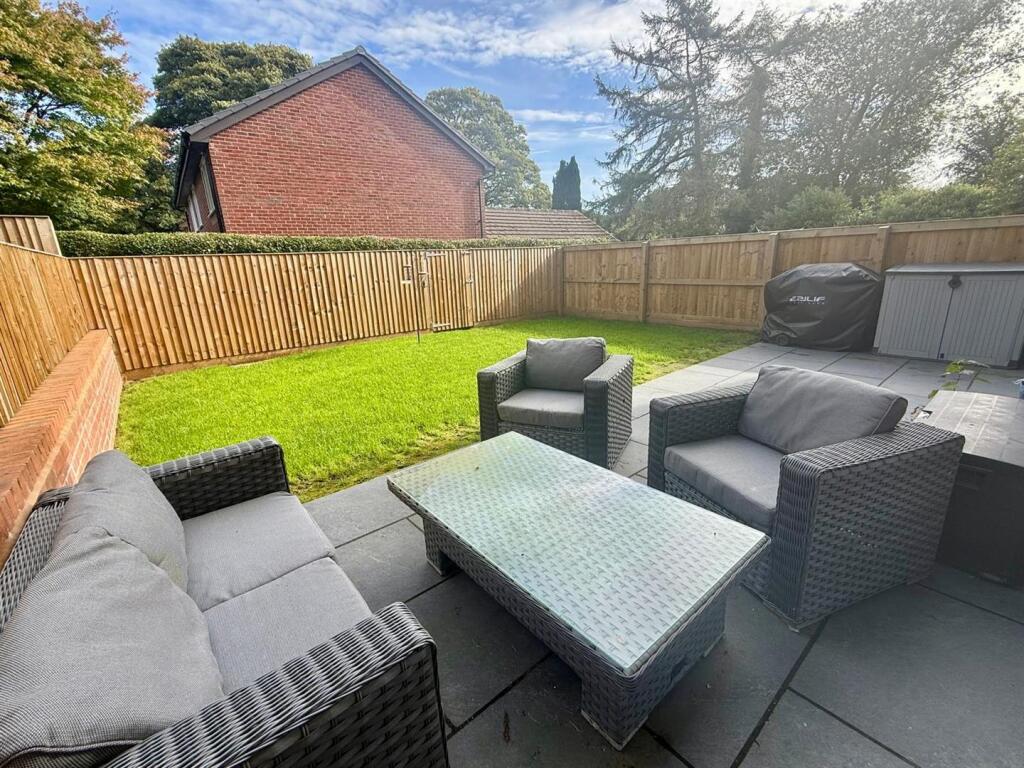 House in Stockport - View 2