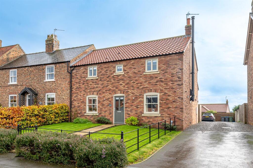 Main image of property: Raskelf, York