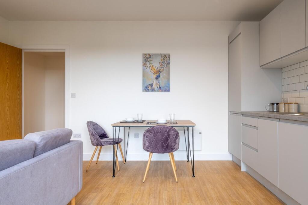Main image of property: Horsley House North, Regent Farm Road, Newcastle Upon Tyne