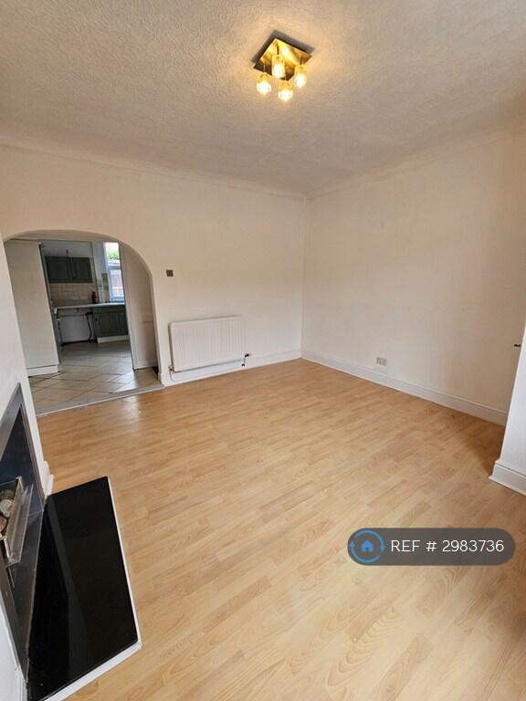 Bolton Road, Bolton, BL4 - View 4