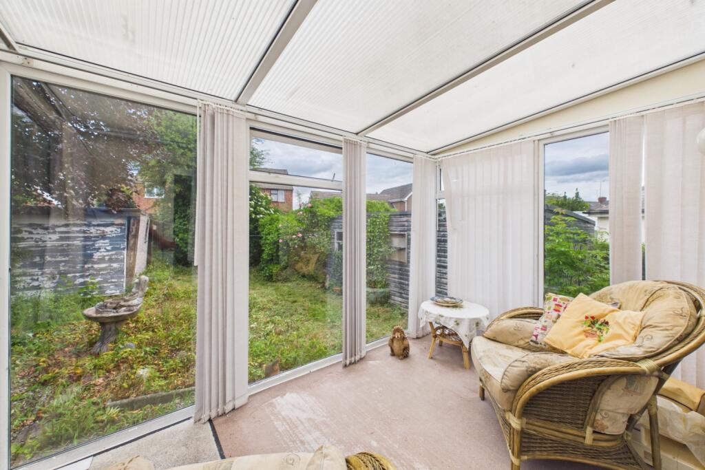 Seagrave Road, Sheffield, South Yorkshire, S12 - View 3