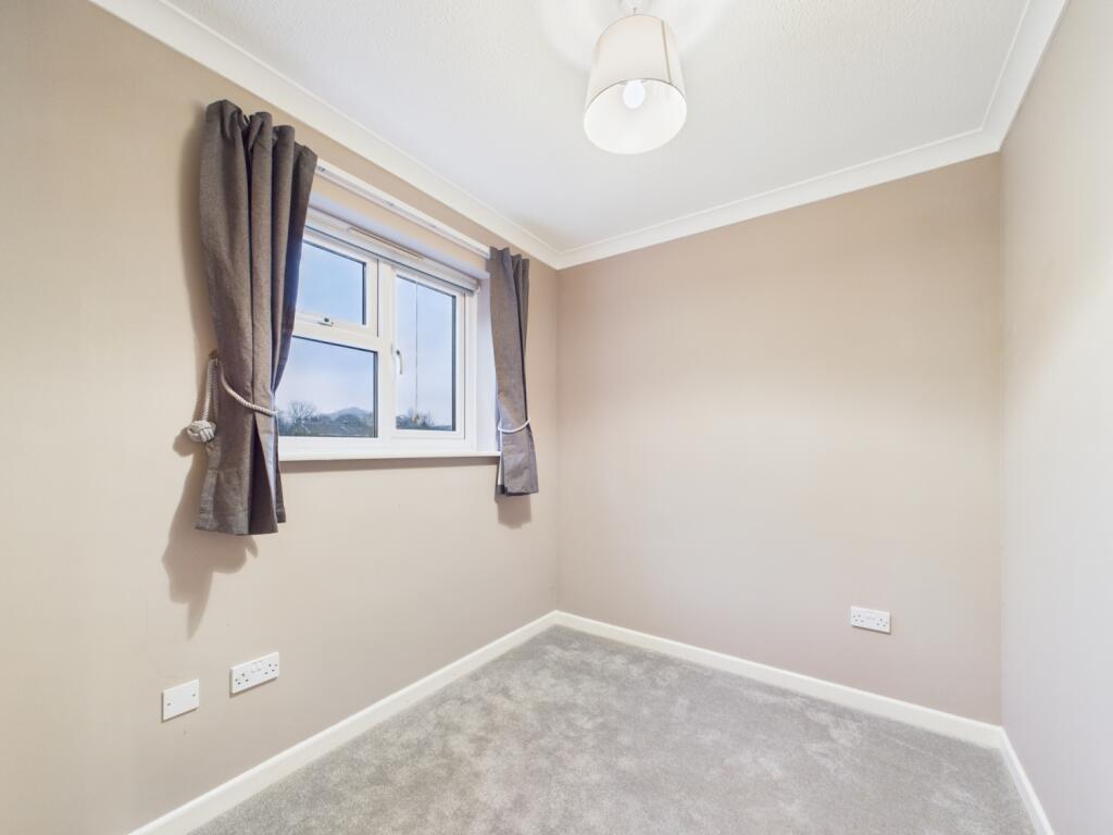Apartment in Gloucester - More