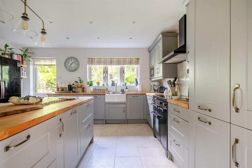 House in Swindon - View 3
