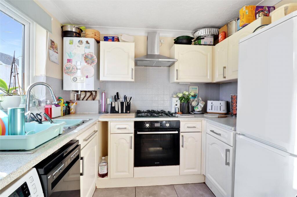 Pathfield Close, Roundswell, Barnstaple, Devon, EX31 photo 4