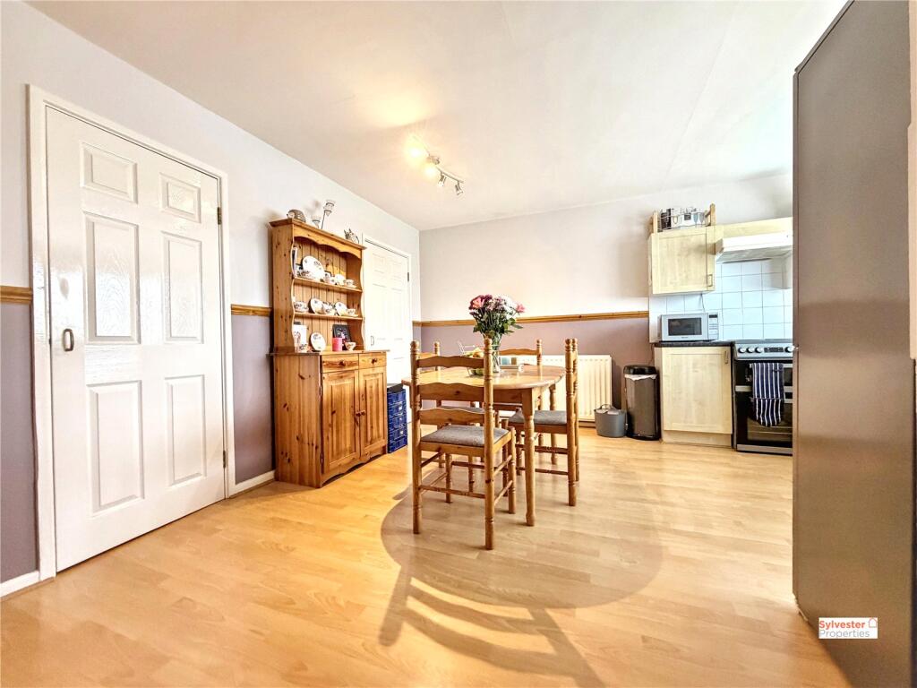 House in Durham - View 4
