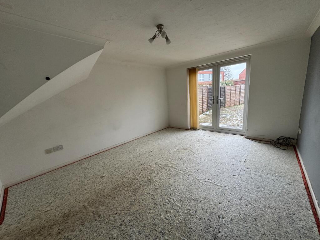 Maple Way, Branston, Burton-on-Trent, DE14 photo 3