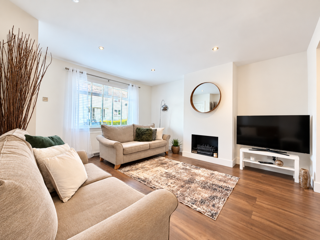 House in Bonnybridge, Falkirk - View 2