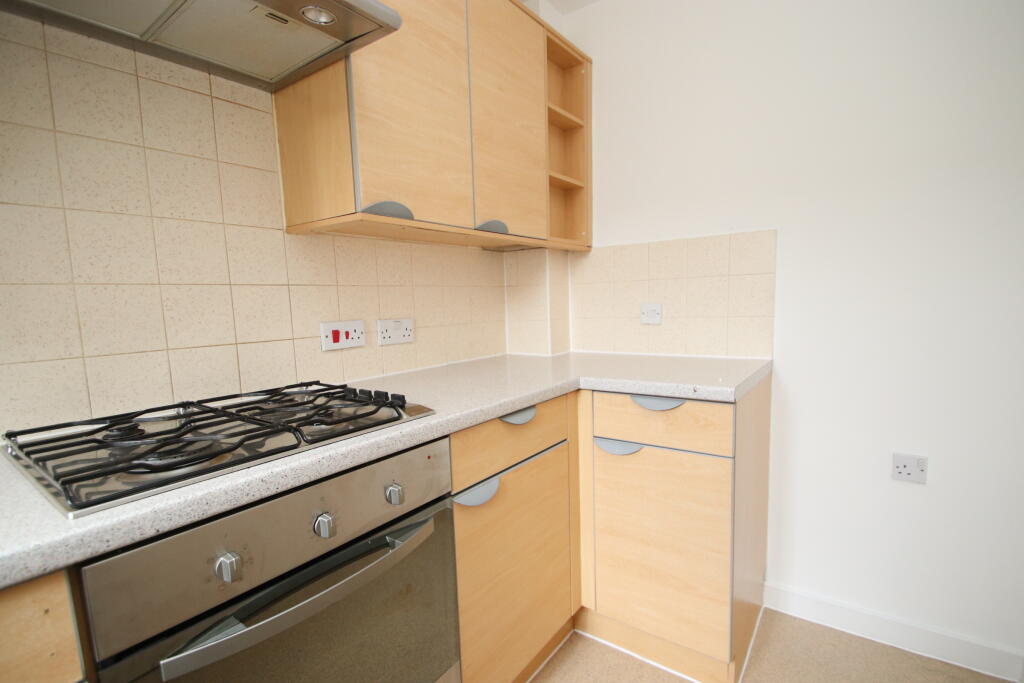 Kite Close, Waterlooville photo 4