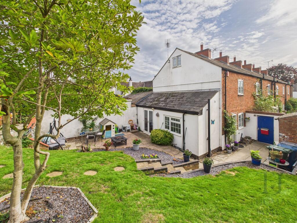 2-bed terraced on Widdowsons Row, Ruddington, NG11, £259,000