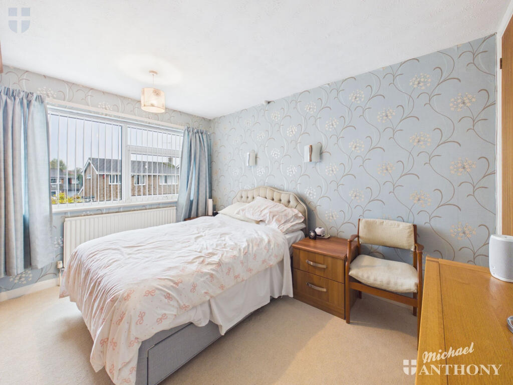 House in Aylesbury, Buckinghamshire - More