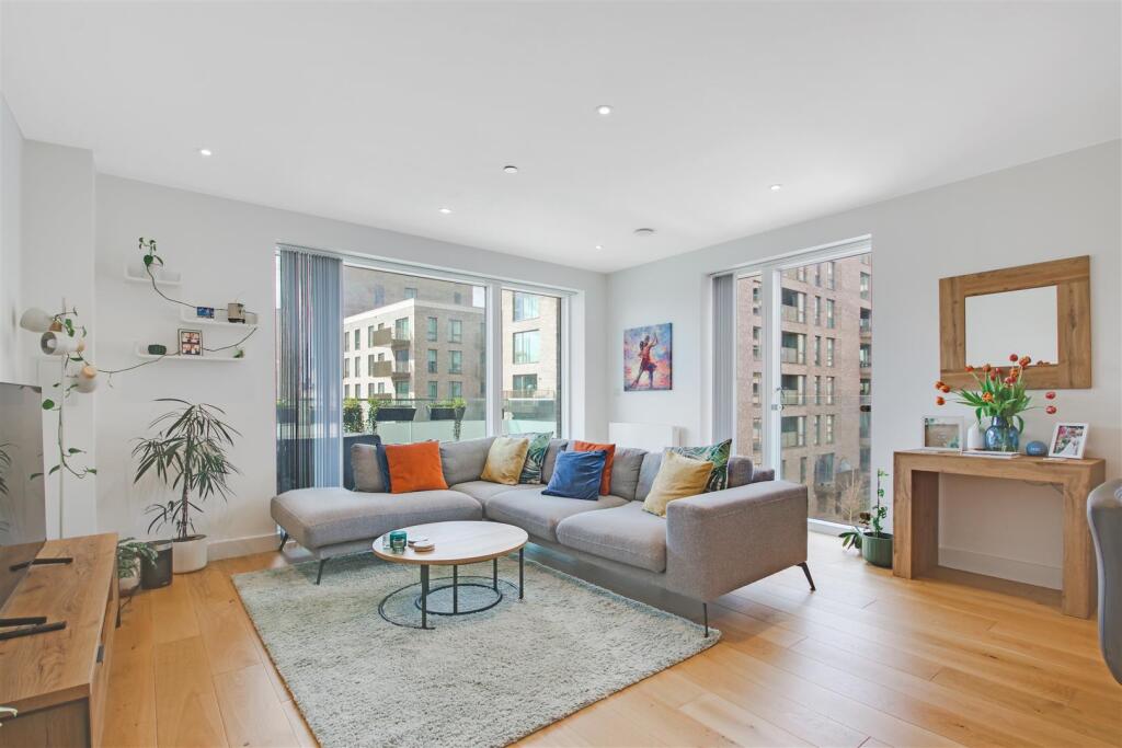 Main image of property: Liddiard House, Greenwich, SE10