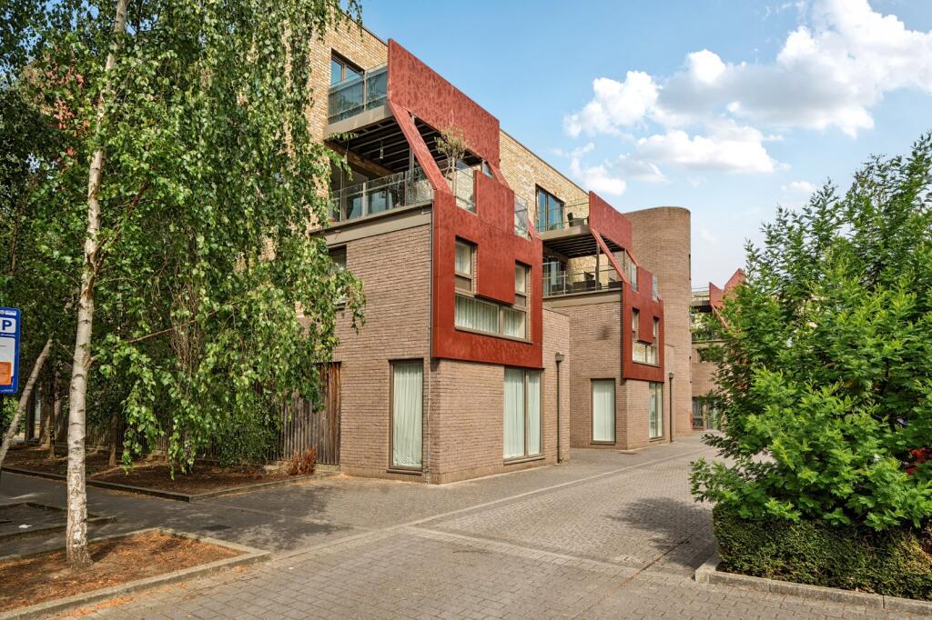 Main image of property: Hawthorn House 5, Blondin Way London, SE16
