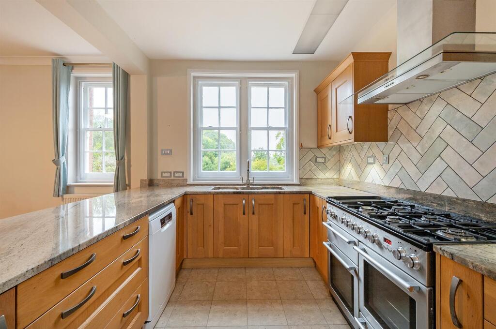 House in Reading - View 5