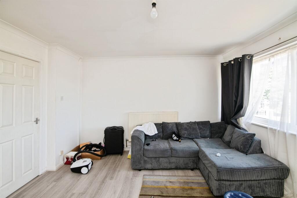 Beaconview Road, West Bromwich photo 3