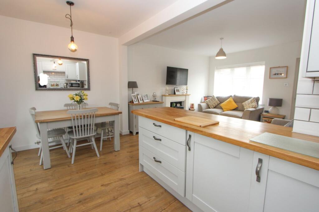 Bennetts Court, Yate, BS37 photo 4