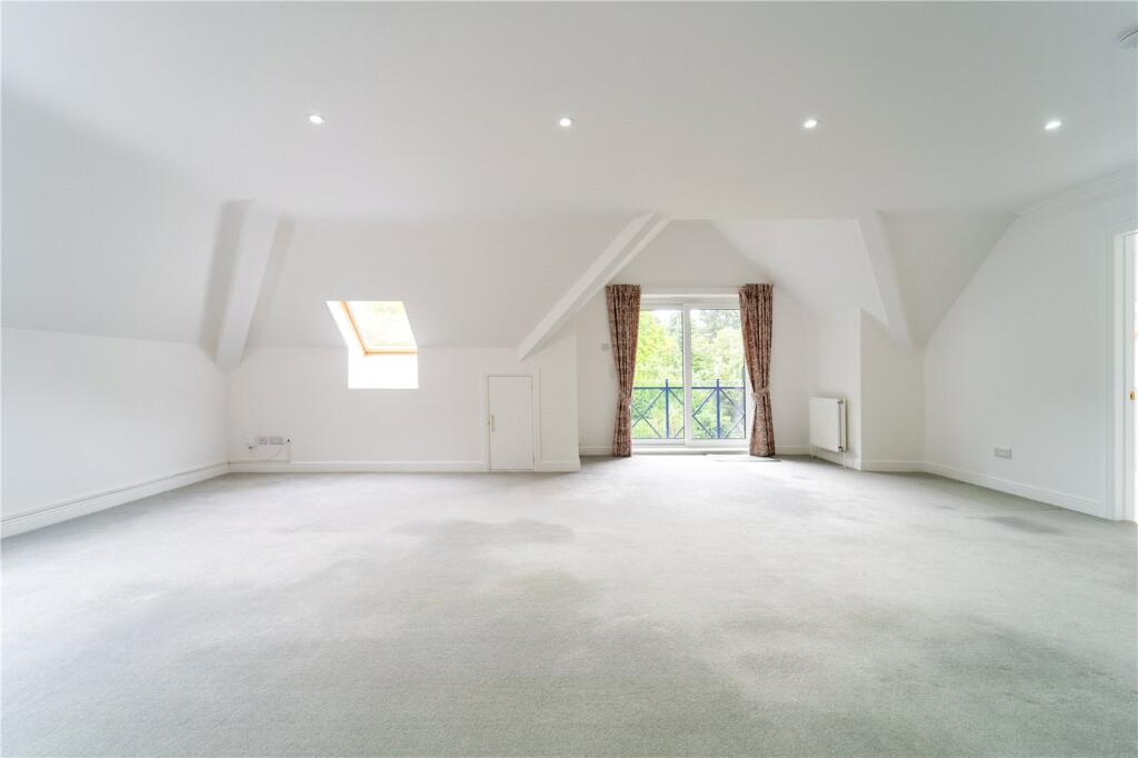 Apartment in Bournemouth, West Cliff - View 5