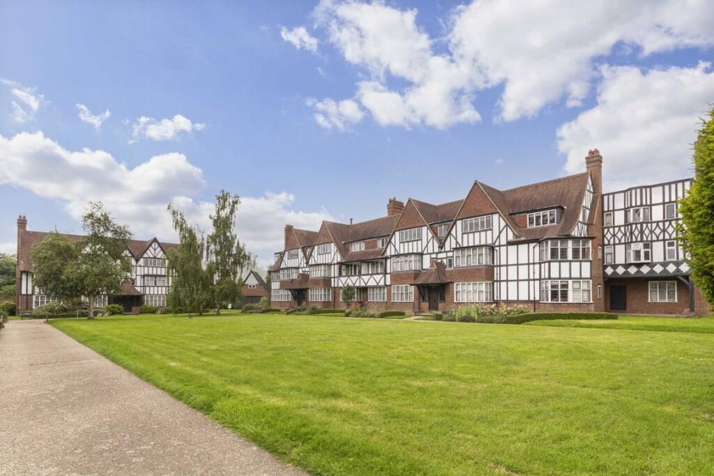 Main image of property: Queens Drive, London