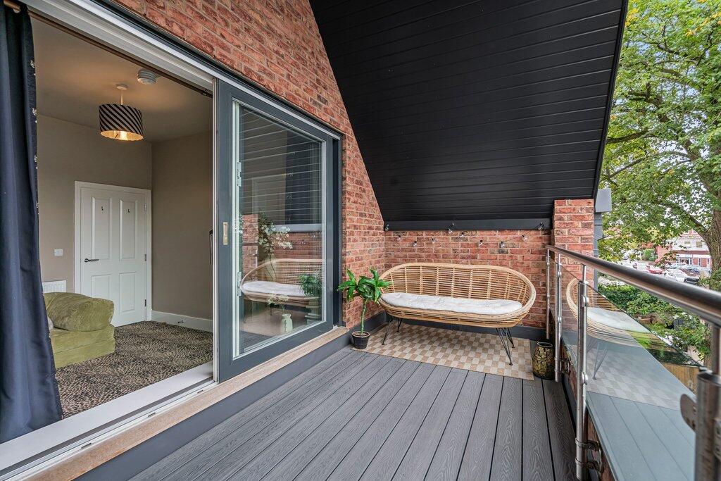 House in Macclesfield, Cheshire East - View 5