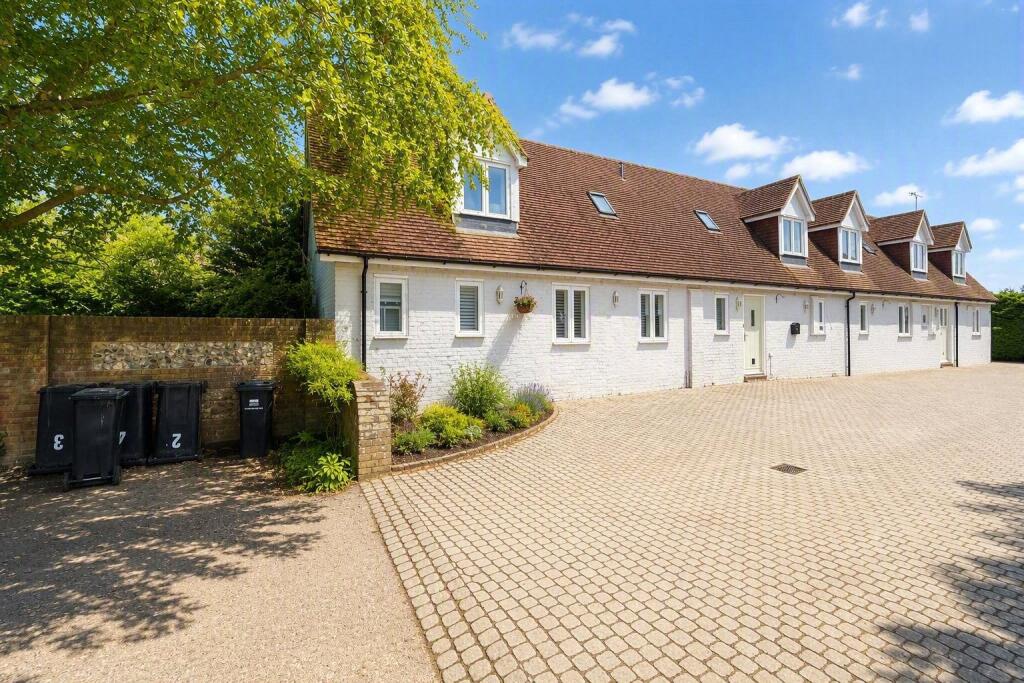 Main image of property: Rookery Cottages, Tortington Lane, Arundel, West Sussex, BN18