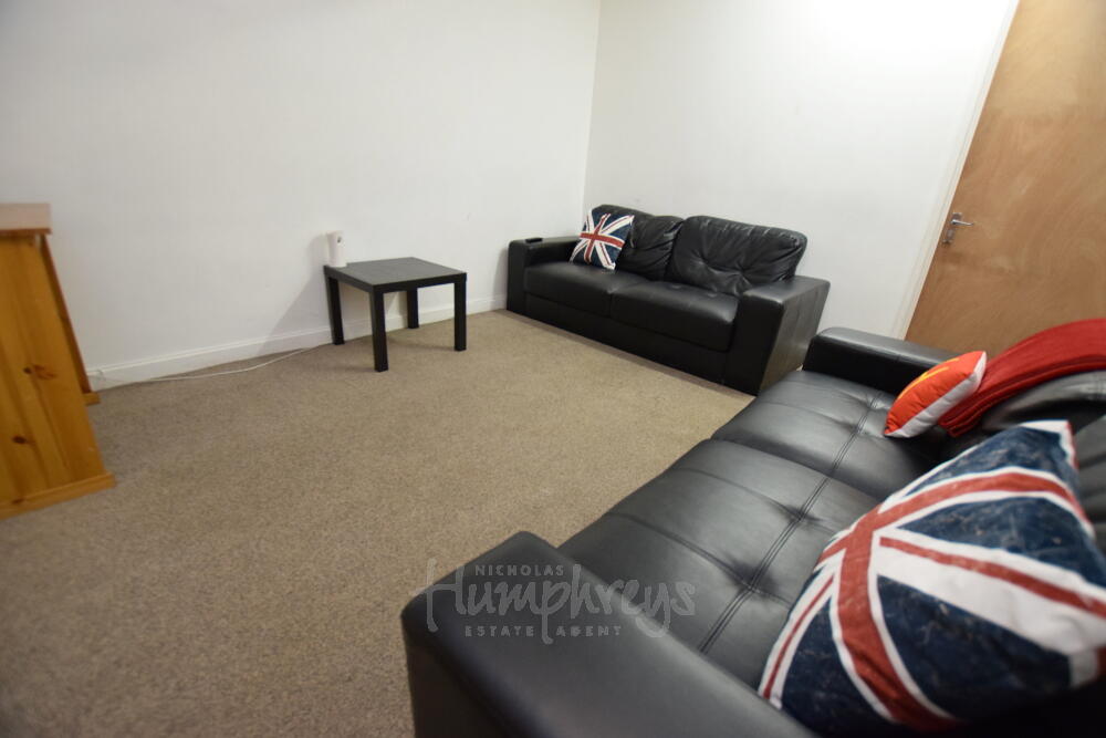 House in Northampton - View 4