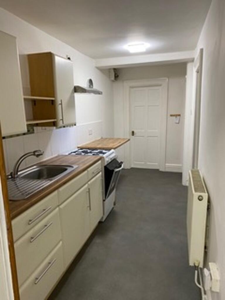 Apartment in Northampton, West Northamptonshire - View 3