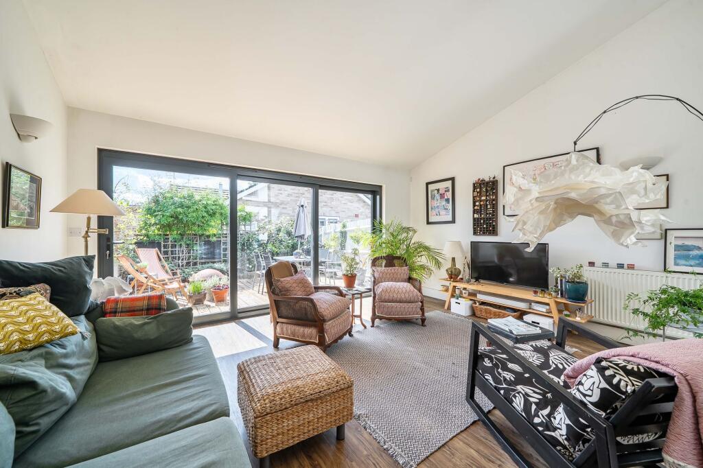 House in Southampton - View 3
