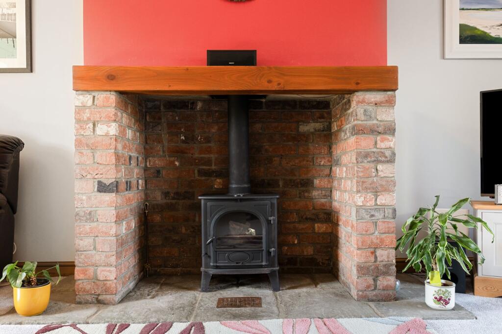 House in Dereham, Clint Green, Yaxham - More